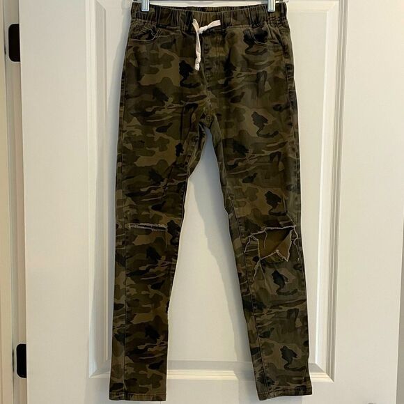 EUC So Perla Camo Pants Sz. M Distressed Green - Picture 1 of 4